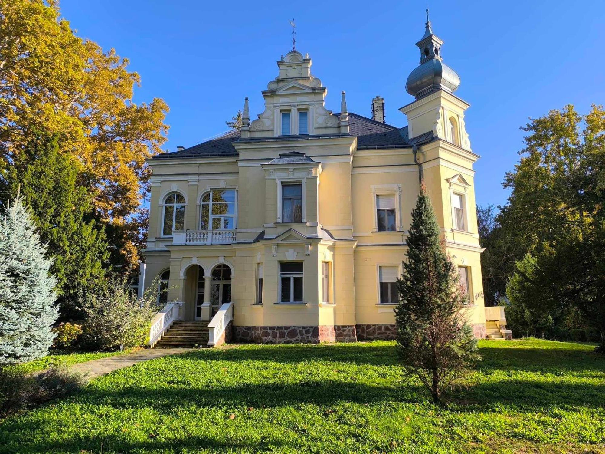 Thanhoffer - Horthy Villa Siófok Exterior foto